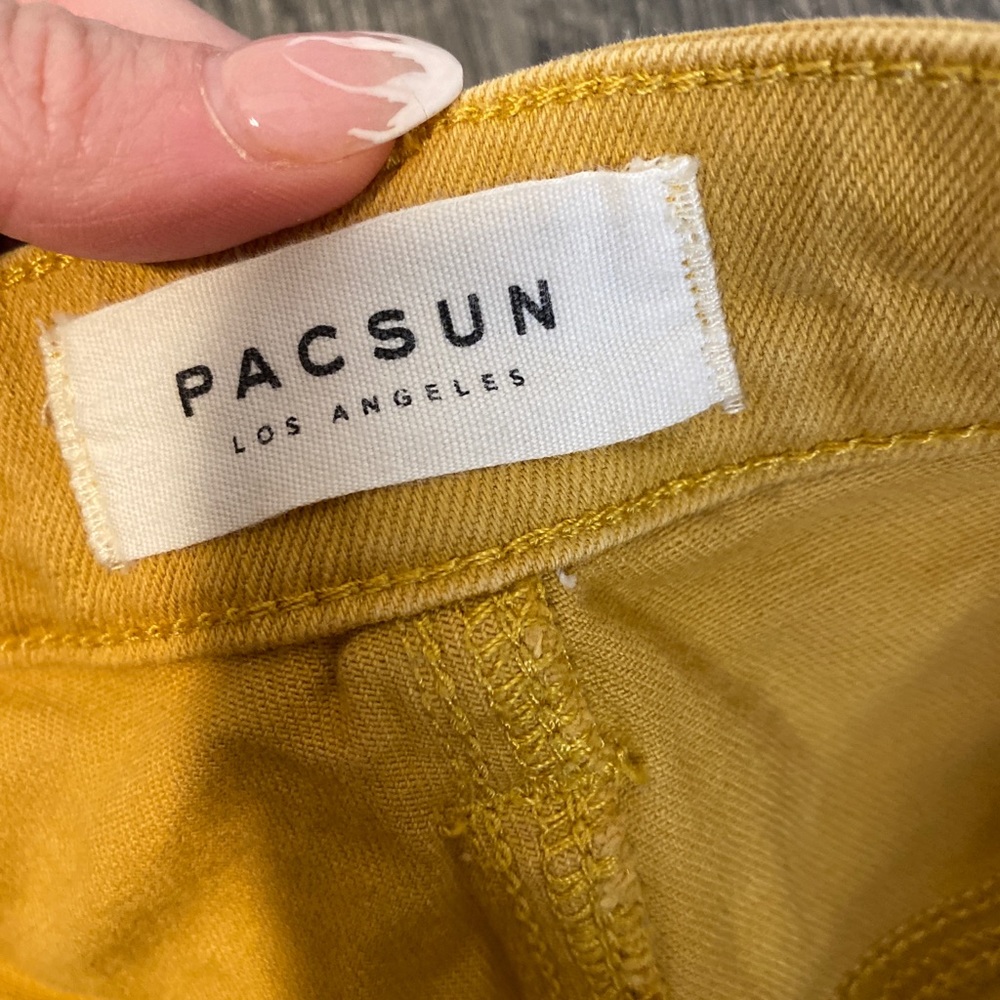 PacSun High Rise Shorts💛 - Picture 4 of 7